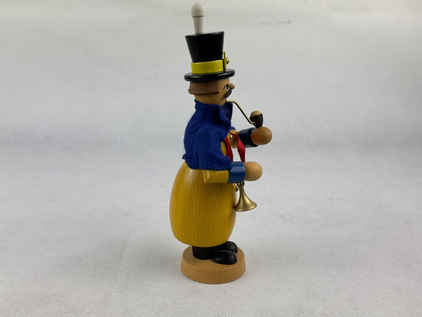 Richard Glässer Smoker Postbote Postman 22cm Erzgebirge Handmade Germany
