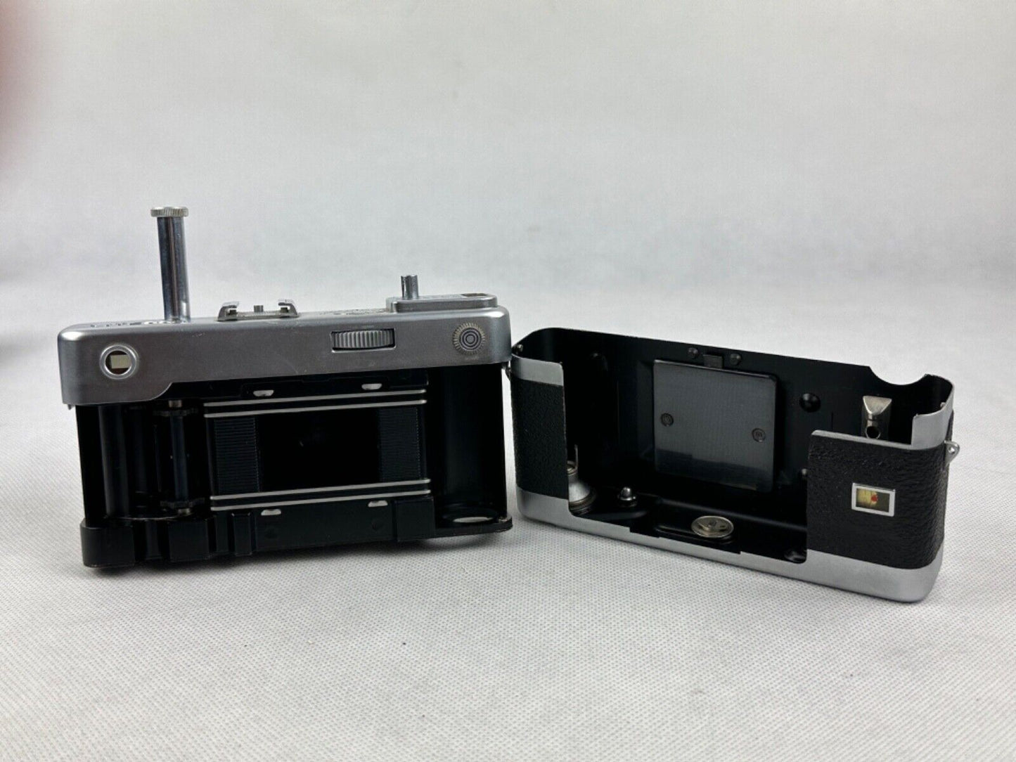 Voigtlander Vitessa with Bag, original Box and Directions Germany