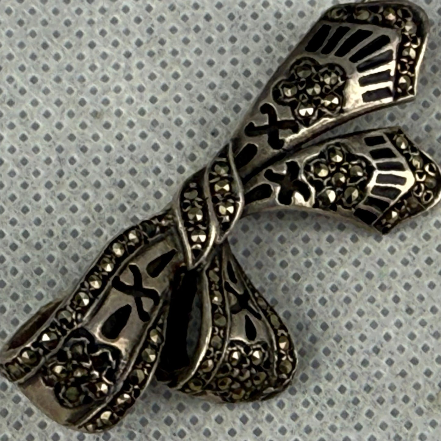 Vintage 925 Sterling Silver Marcasite Bow Brooch 5 cm – Art Deco Style 9.6 g