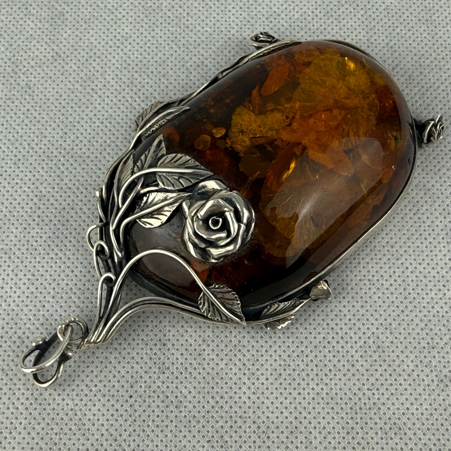 Museum Size Baltic Amber Pendant 105 g Natural Inclusions Sterling Silver 925 Rare Collector Specimen
