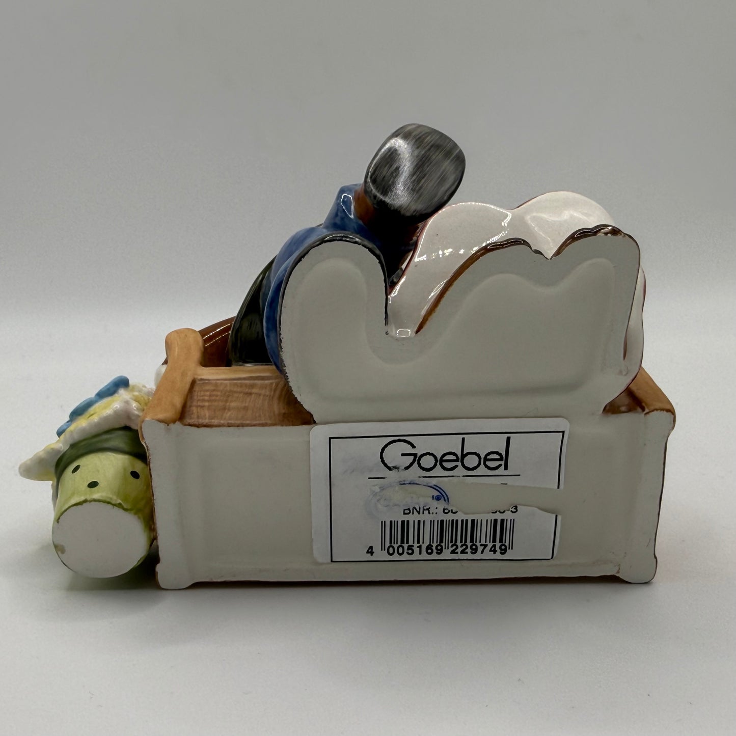Goebel "Grandma & Grandpa on Bench" Easter Bunny Figure Porcelain 4.7" H (12cm)