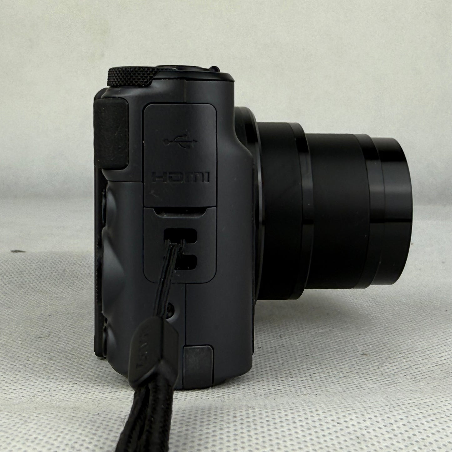 Canon PowerShot SX730 HS Digital Camera 20.3MP 40x Optical Zoom Wi-Fi Bluetooth Boxed