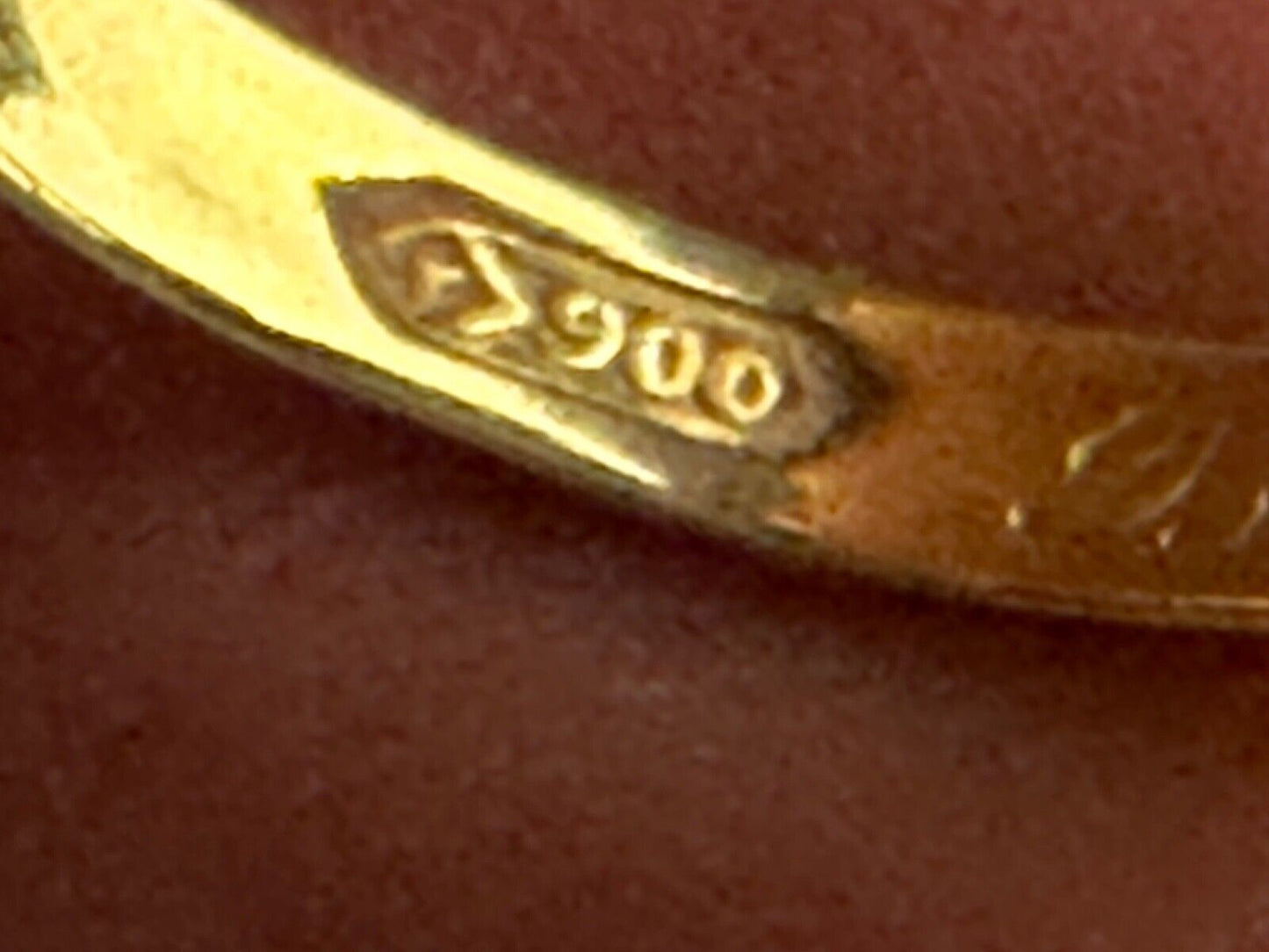 Wedding Ring Gold 21.6 Karat 900 Gold 3,83 Gram Size 9.5 Men’s