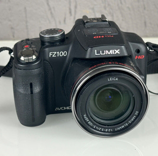 Panasonic Lumix DMC-FZ100 Digital Camera with Leica Lens & Original Case – Fully Working