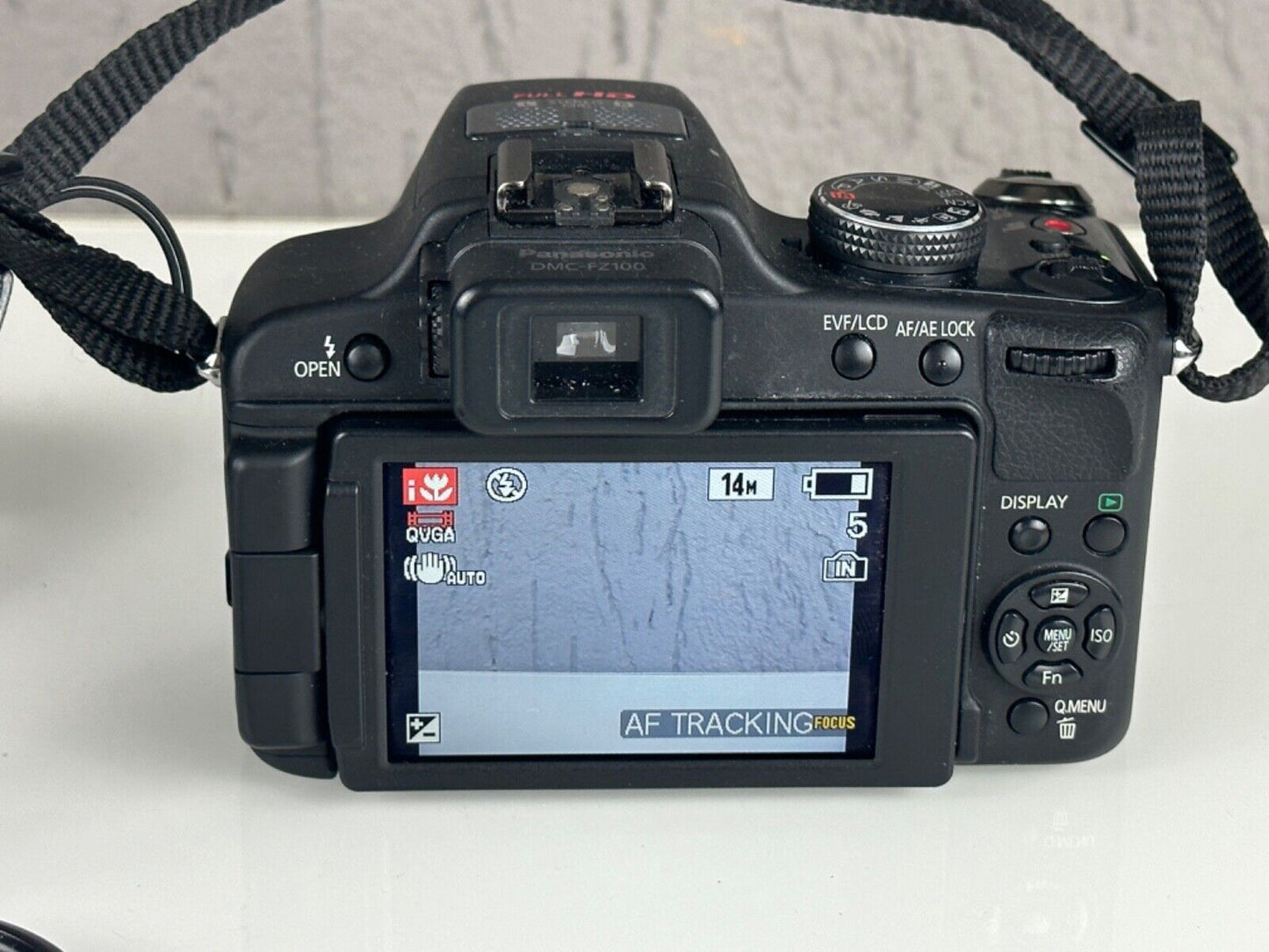 Panasonic Lumix DMC FZ100 with Leica lens and original case Full Working