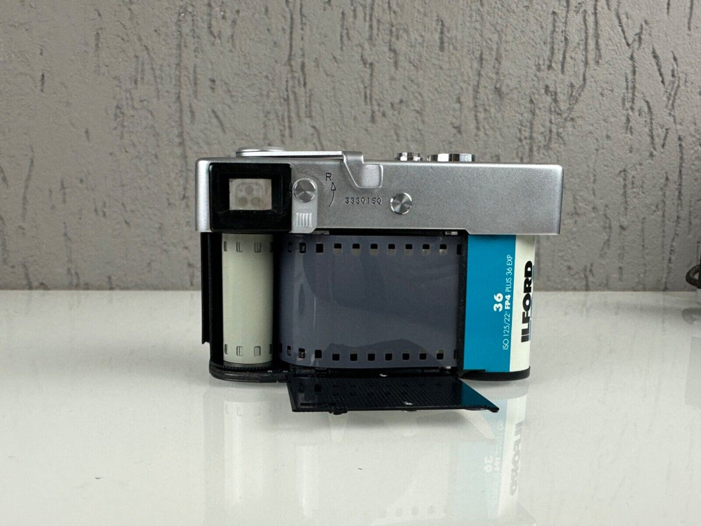 Rollei 35 Silver made in Singapure with Rollei- R 1.5 Filter and original case