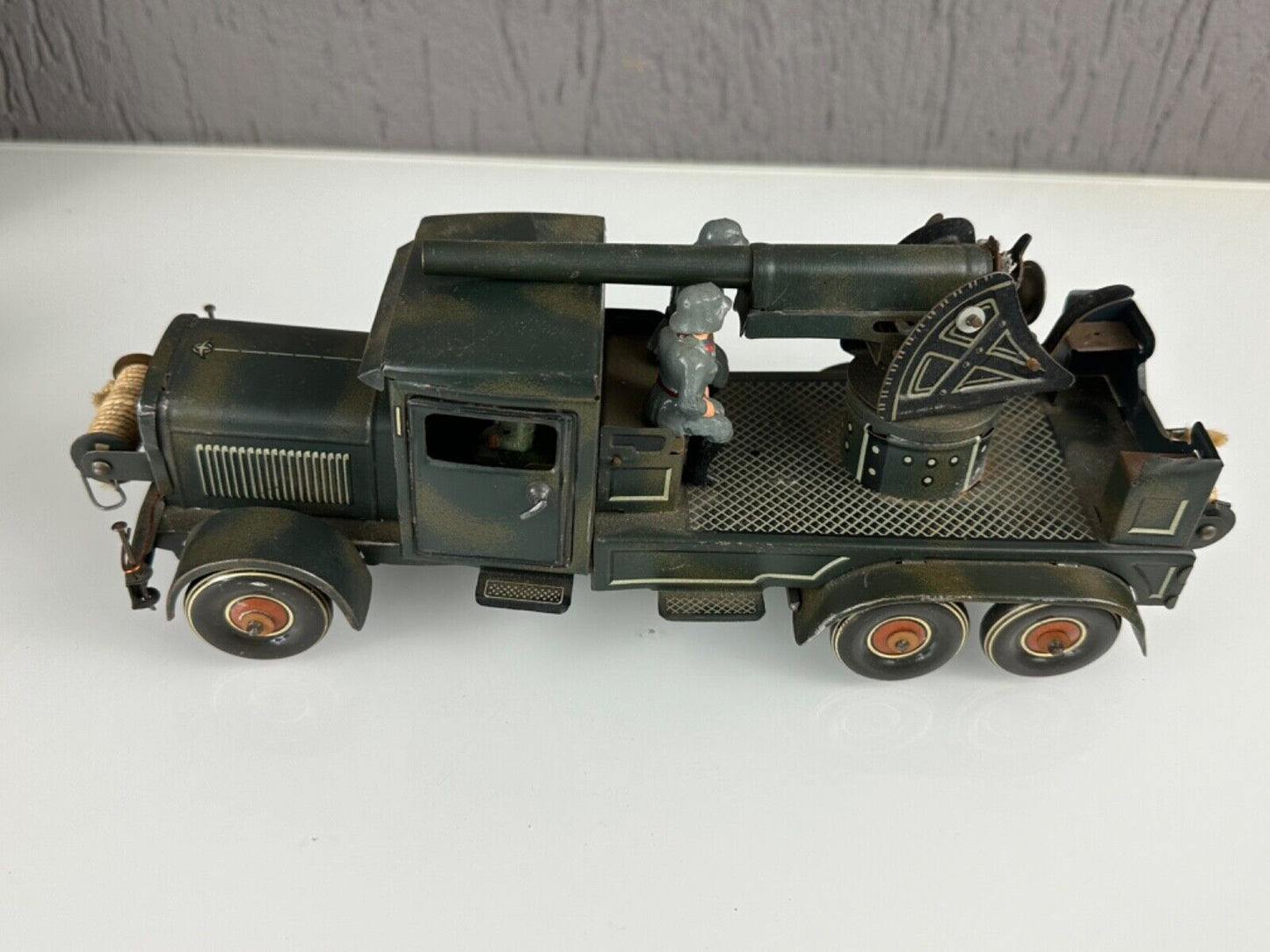 Tipp & Co Tin Truck with gun and 3 SS Soldiers WWII 30's- 40's Made in Germany