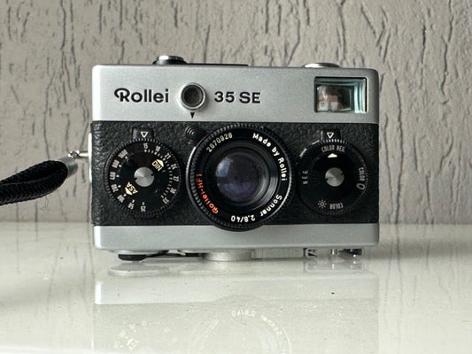 Rollei 35 Silver Made in Singapur with Filter and Original case