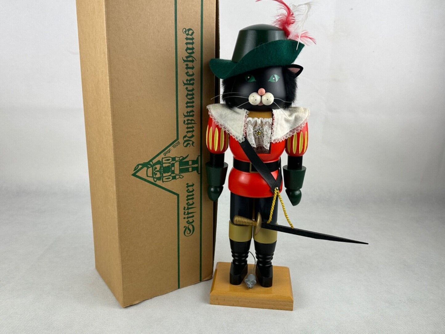 Nutcracker Puss in Boots Seiffener Christian Ulbricht 36cm Der gestiefelte Kater