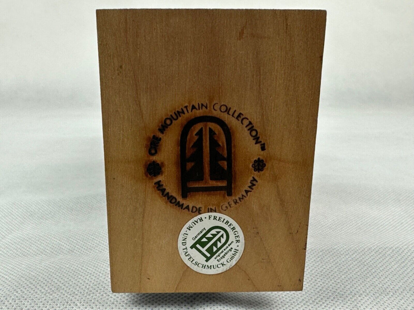 Nutcracker Magician Seiffener Christian Ulbricht Mountain Collection 35cm