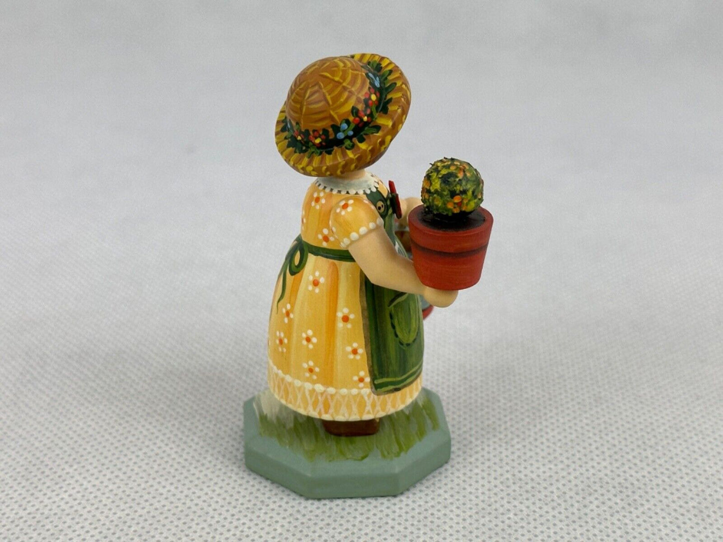 Kathe Wohlfahrt Gärtnerin Gardener Limited Edition 217/400 Germany 1999