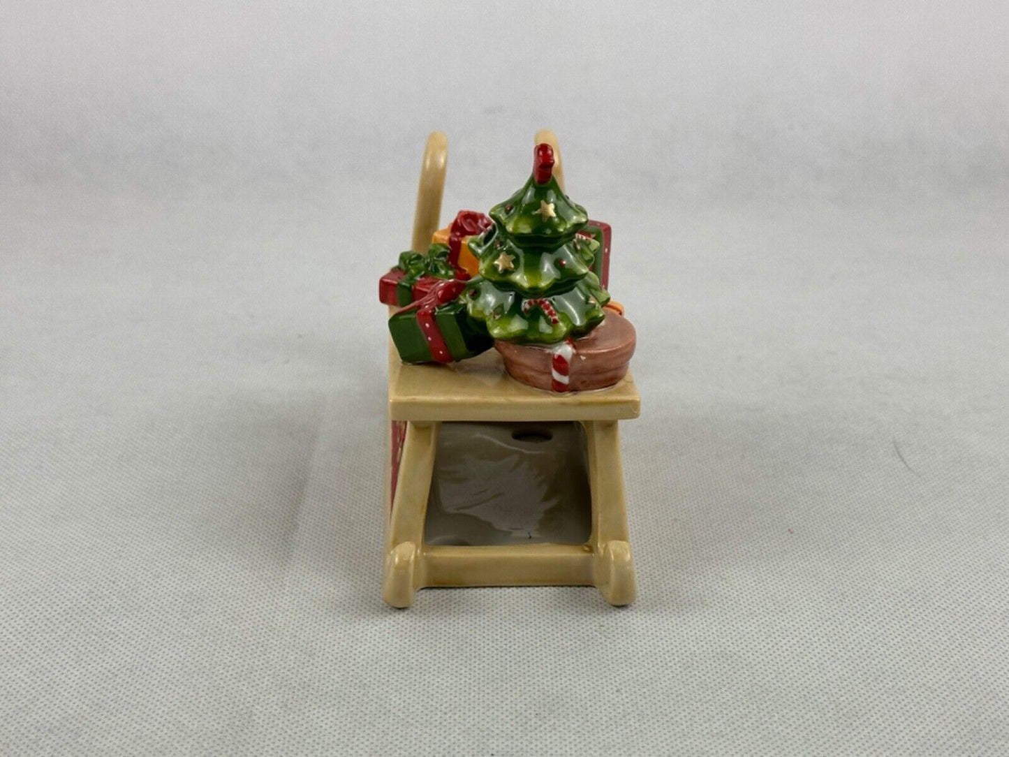 Villeroy Boch Winter Bakery Decoration reindeer with sleigh