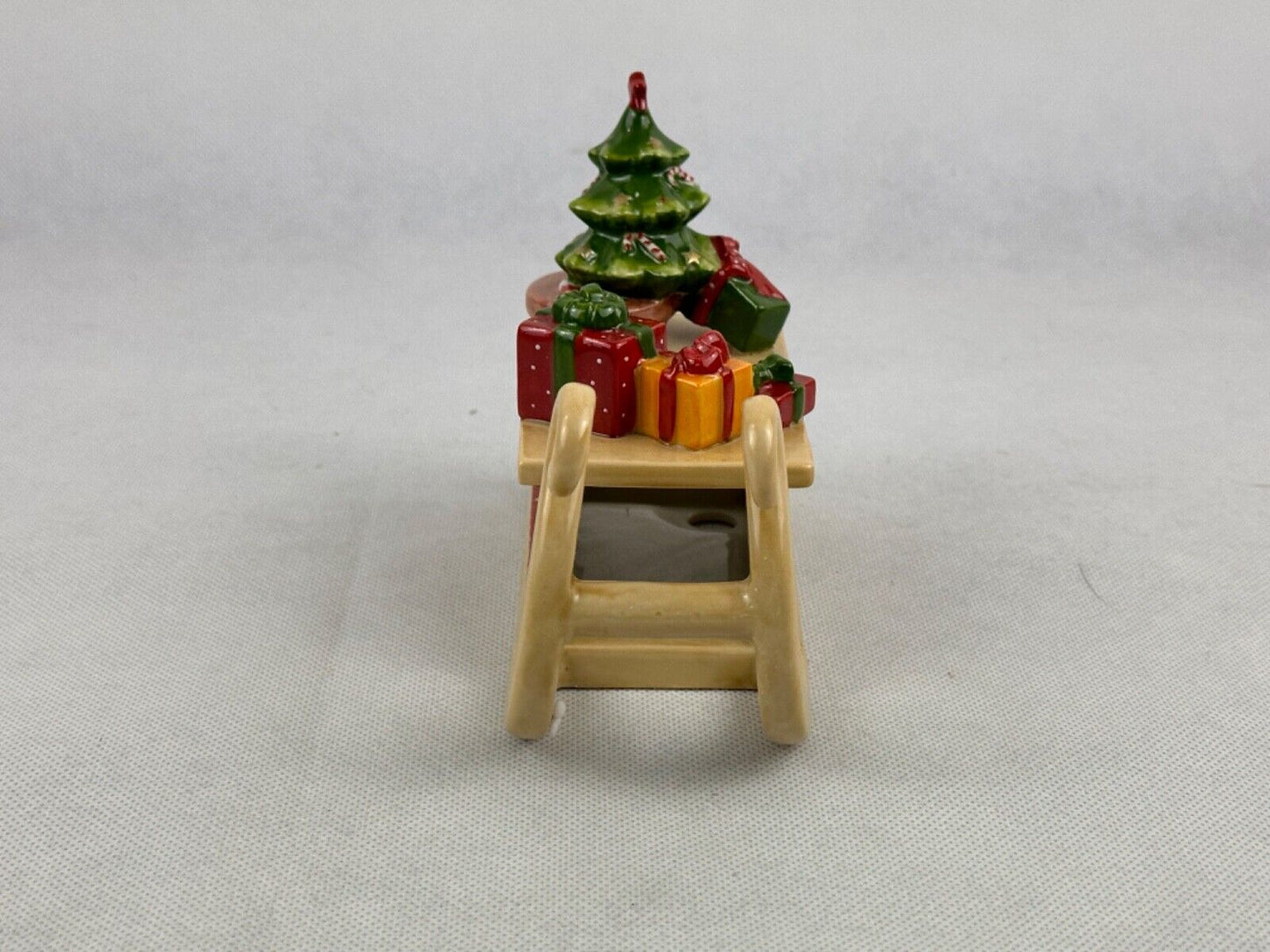 Villeroy Boch Winter Bakery Decoration reindeer with sleigh