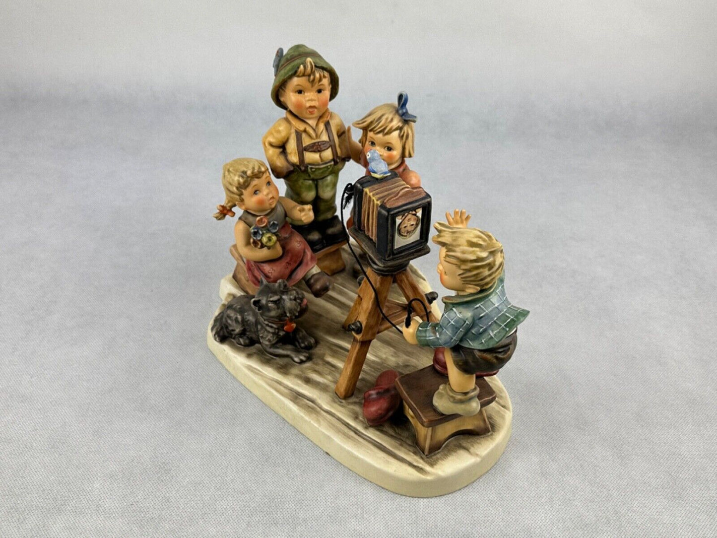 Hummel Figurines Der Meisterfotograf The Master Photographer limited 1536/2500