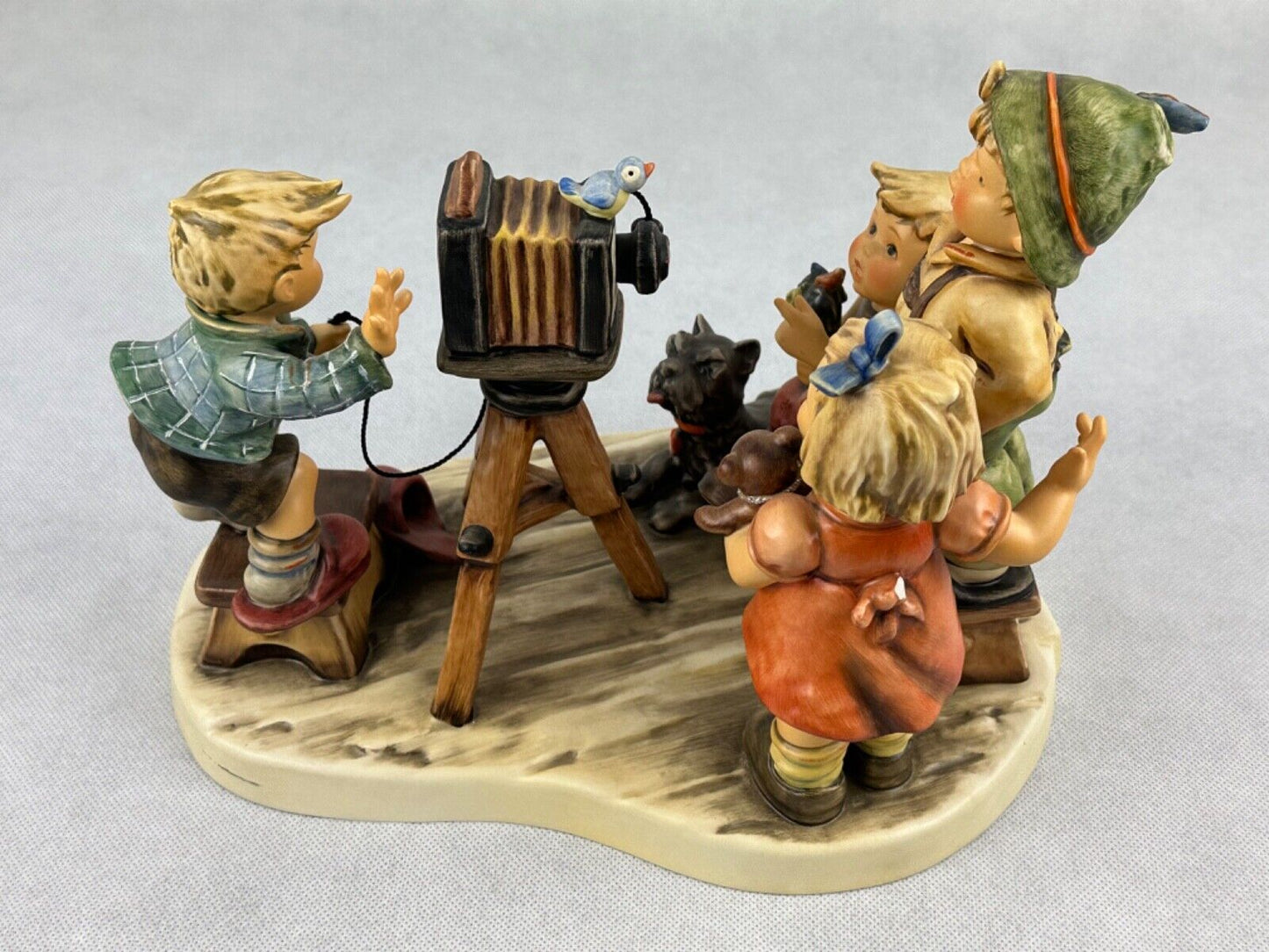 Hummel Figurines Der Meisterfotograf The Master Photographer limited 1536/2500