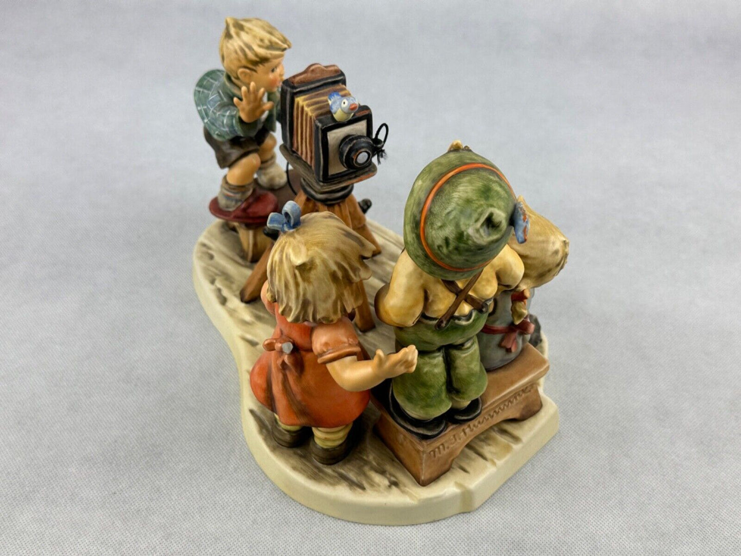 Hummel Figurines Der Meisterfotograf The Master Photographer limited 1536/2500