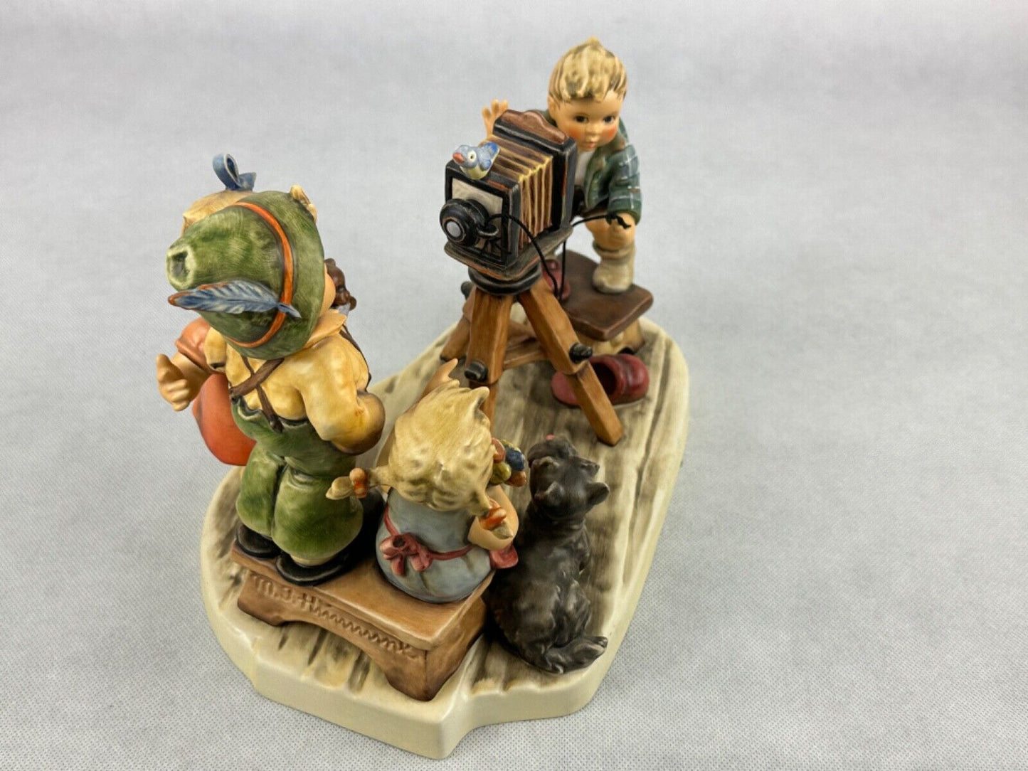 Hummel Figurines Der Meisterfotograf The Master Photographer limited 1536/2500