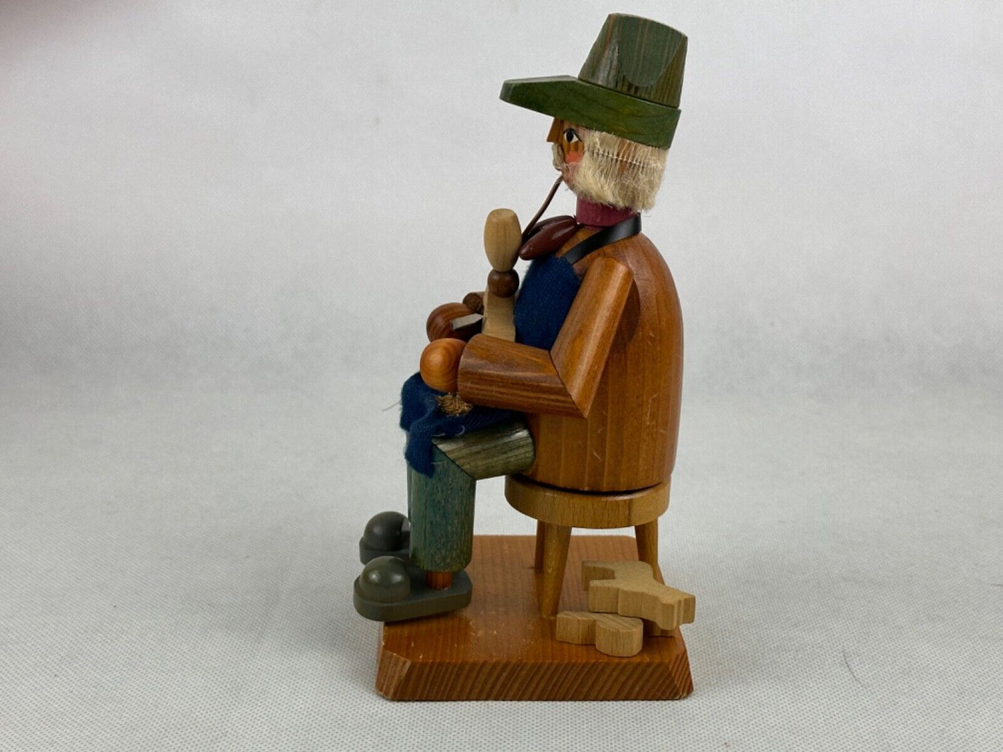 Christian Ulbricht smoker Holzschnitzer Wood Craver Toy Maker 7" 18cm Germany