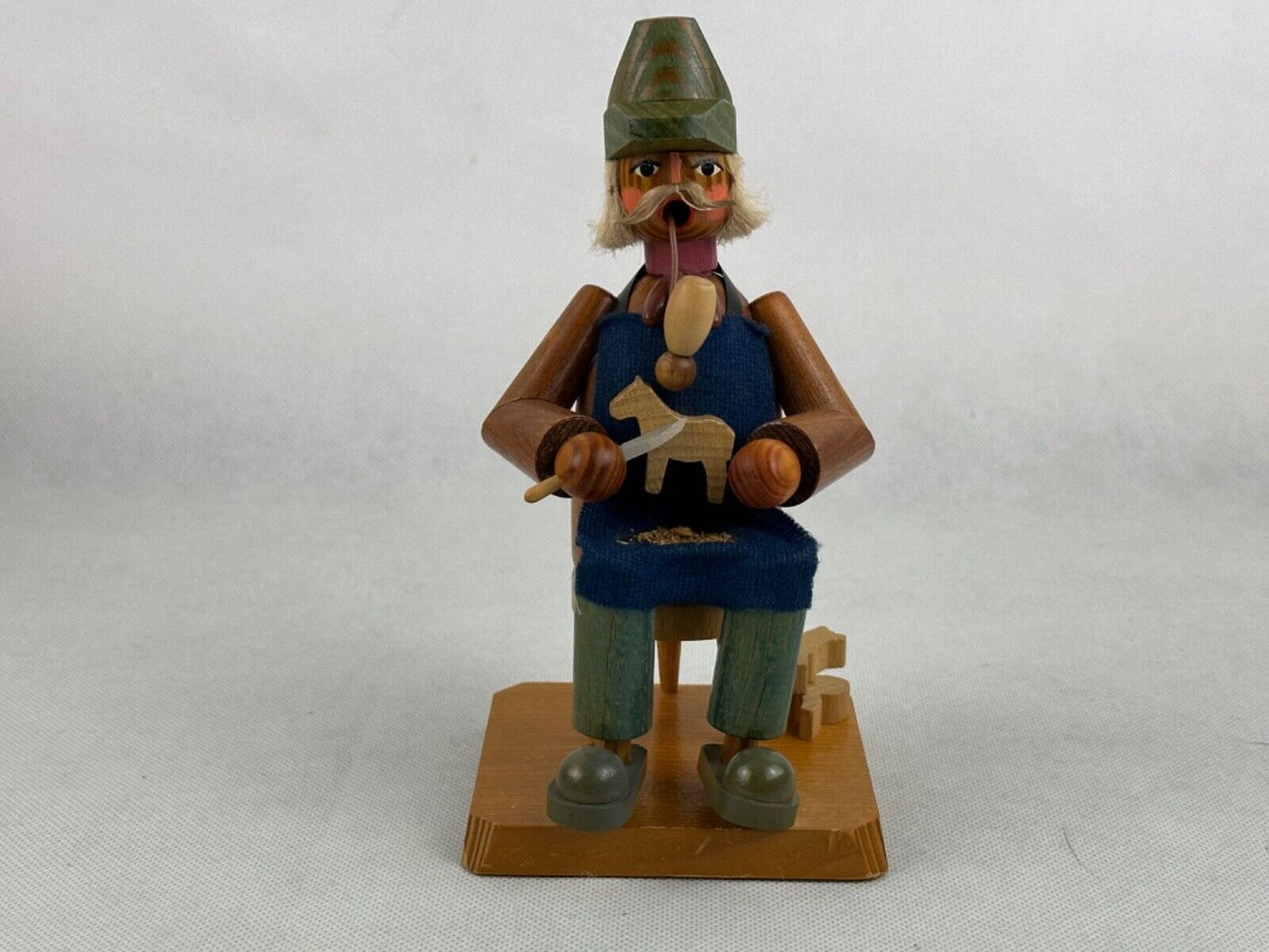 Christian Ulbricht smoker Holzschnitzer Wood Craver Toy Maker 7" 18cm Germany