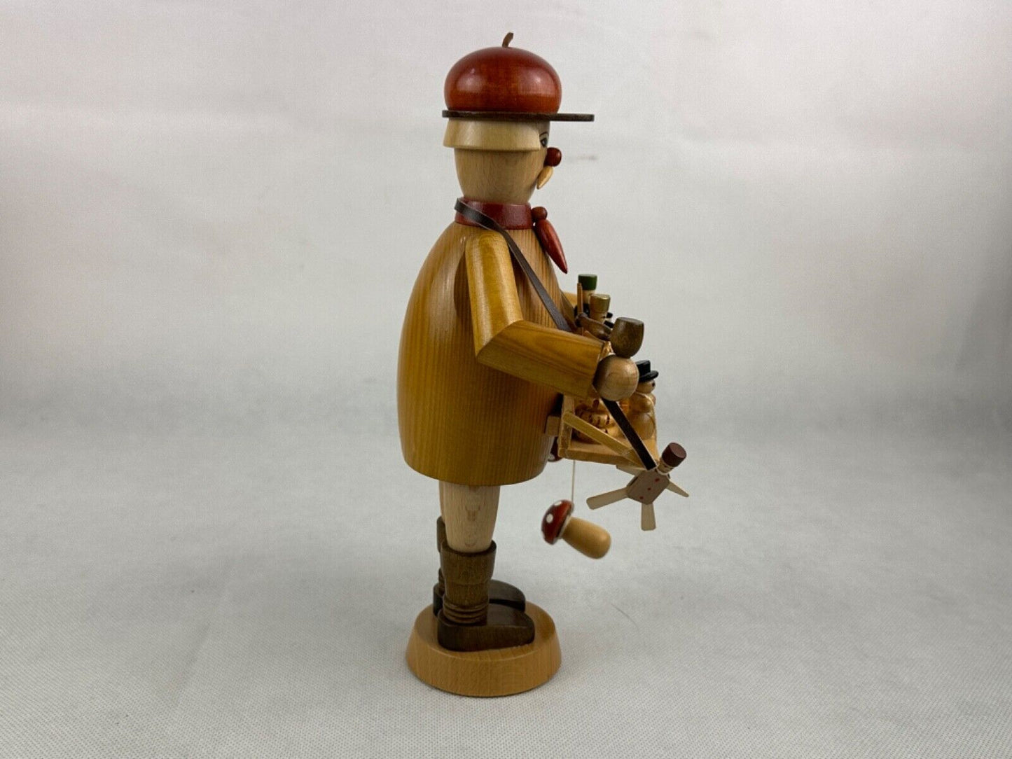 Original Erzgebirge Smoker Toy Dealer Spielwarenhändler 9.8" 25cm Handmade Germa