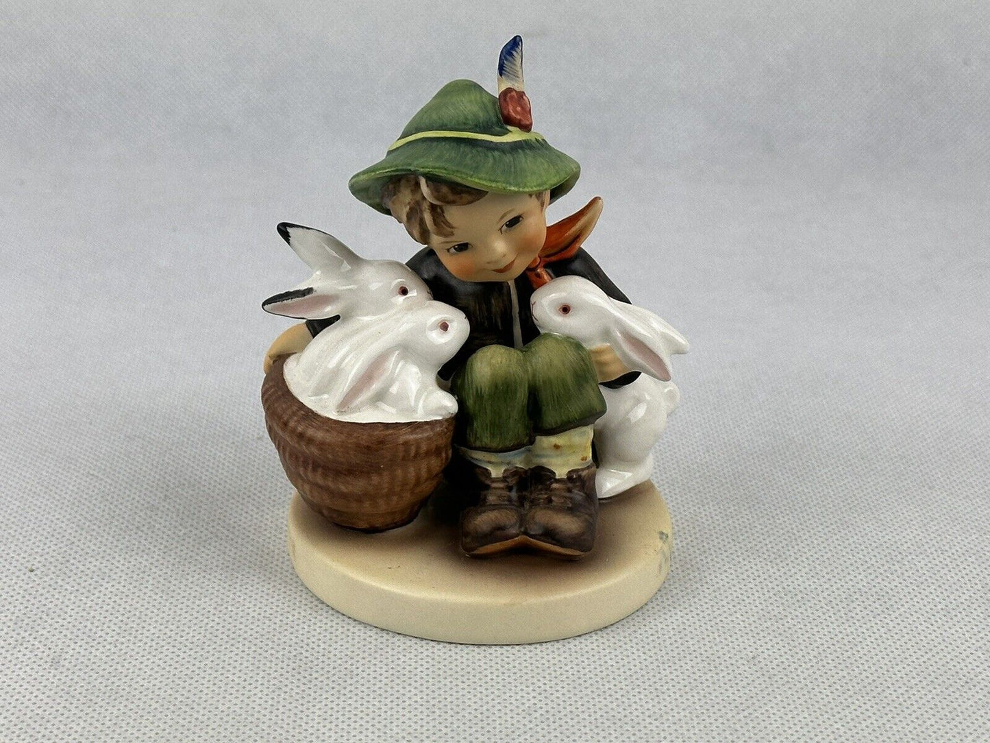 HUMMEL GOEBEL Figurine "Playmates" Boy With Rabbits  Western Germany 90s