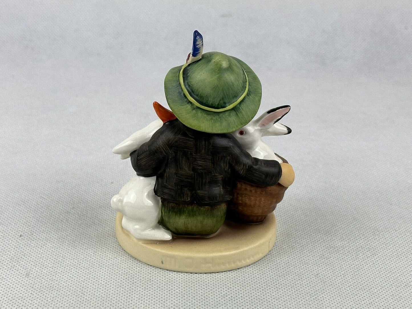 HUMMEL GOEBEL Figurine "Playmates" Boy With Rabbits  Western Germany 90s