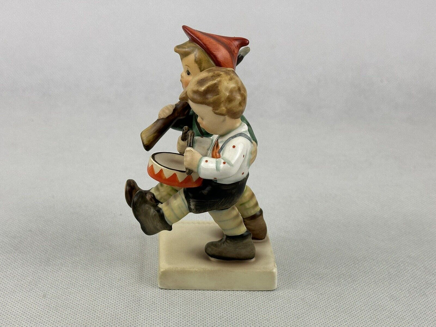 Goebel Hummel 50 2/0 Volunteers Soldatenspiel Collectible Figurine 4.3“ Germany
