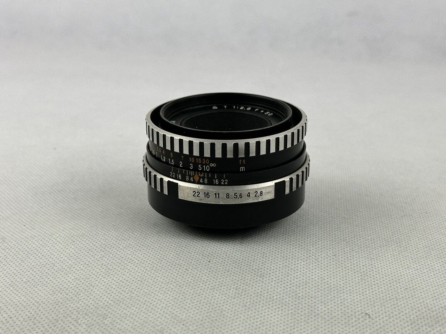 Carl Zeiss aus Jena T 2.8 50mm - M42 Germany With Leather Case