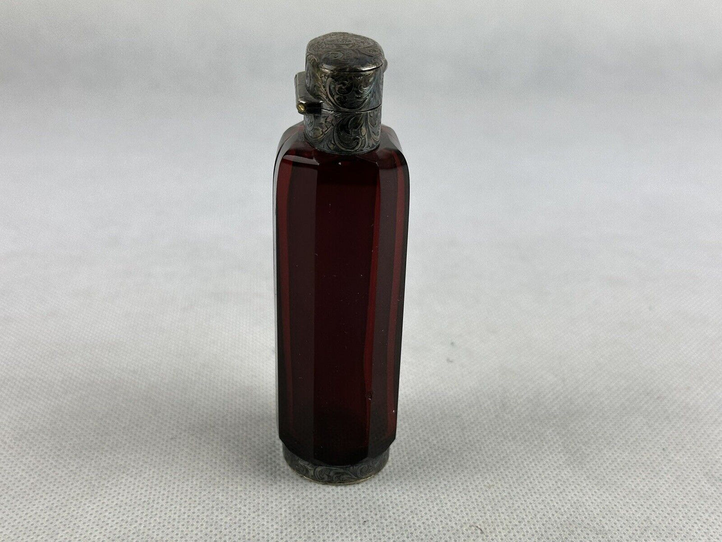 Sampson Mordan & Co Perfume Bottle Vinaigrette Rubin Red Two Slots Glass Antique
