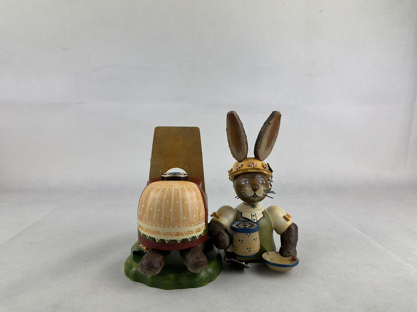 Hubrig Volkskunst Smoking Rabbit 12“  Easter Erzgebirge Germany Handmade
