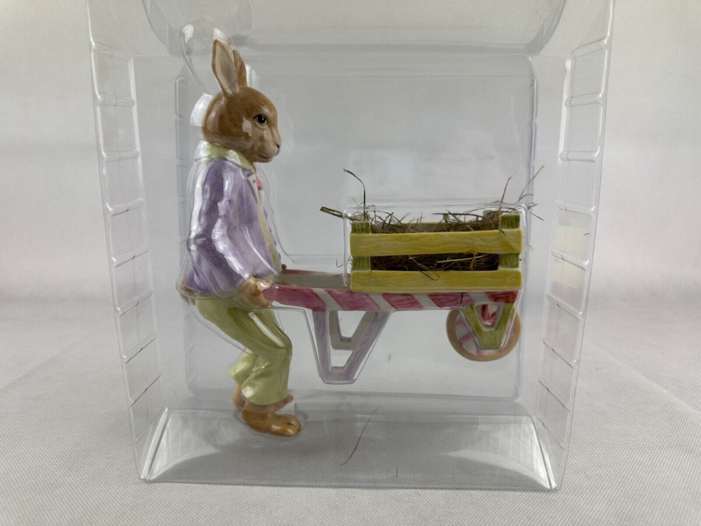 Villeroy Boch Easter bunny with wheelbarrow 9.8“