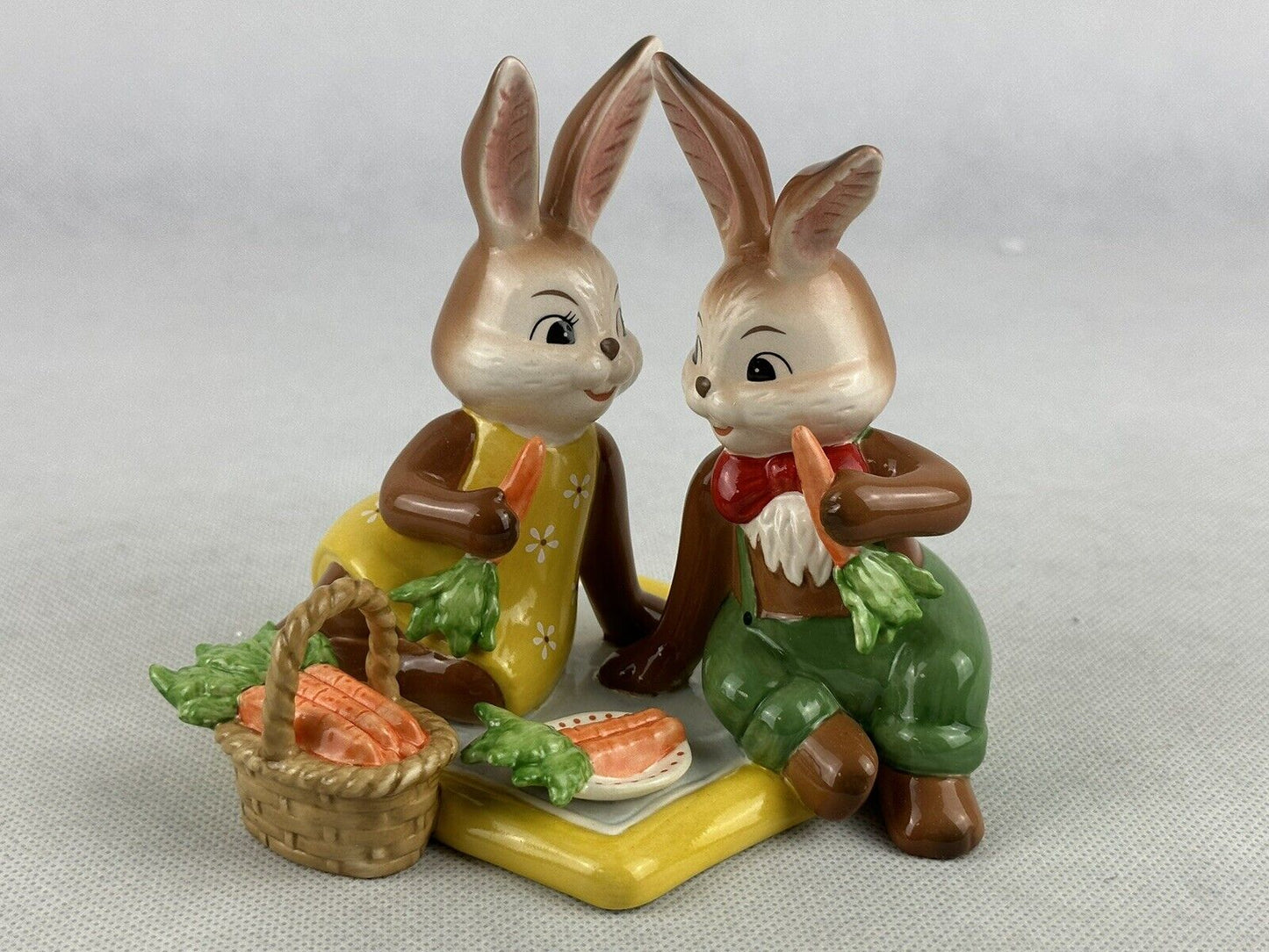 Goebel Bunny’s Picnic Rabbits Picknick Zu Zweit 4.3“ Incl. Original Box Germany