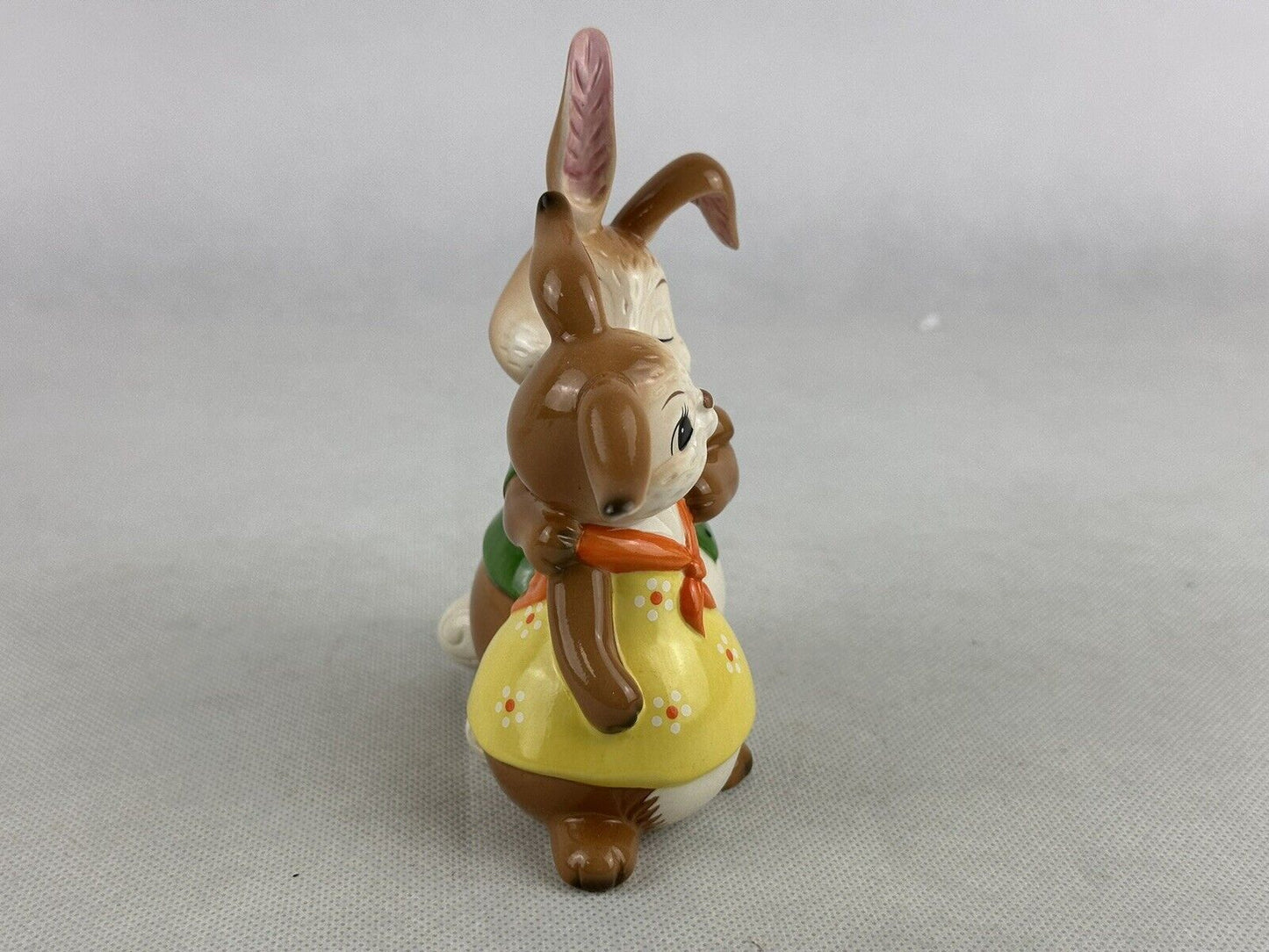 Goebel Newly Enamoured Frisch Verliebt 5.1“ Easter Bunny’s Incl. Original Box