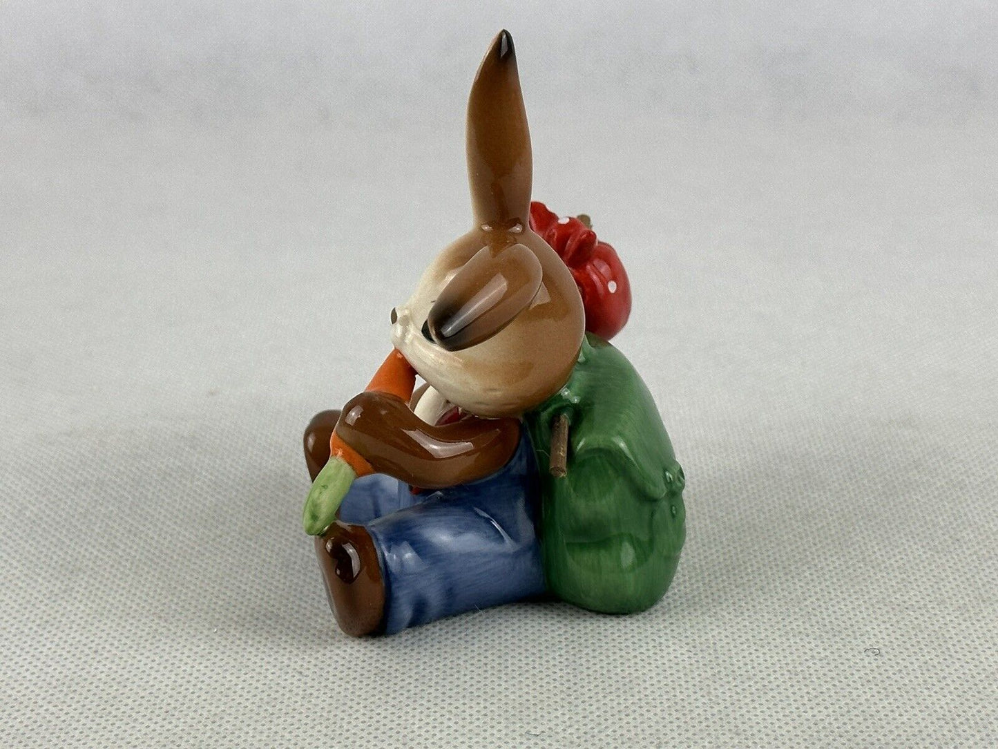 Goebel Rabbit Breathing Rest Bunny 3.5“ Incl. Original Box Germany