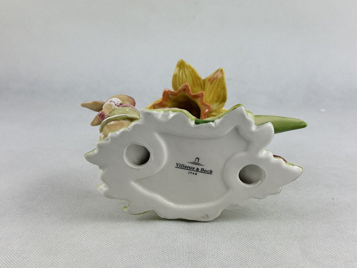 Villeroy Boch Bunny Girl with Daffodil 5.5“ ornament / figurine Germany