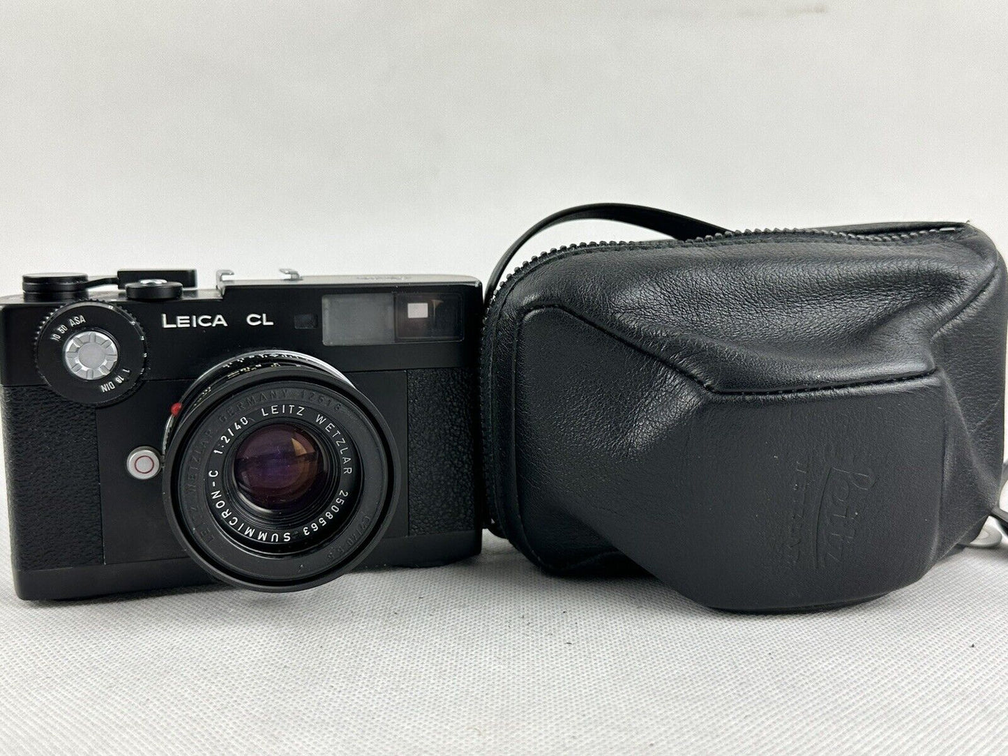LEICA CL Film Camera Summicron C 40mm f2 Lens ~ with Leitz Wetzlar case, strap
