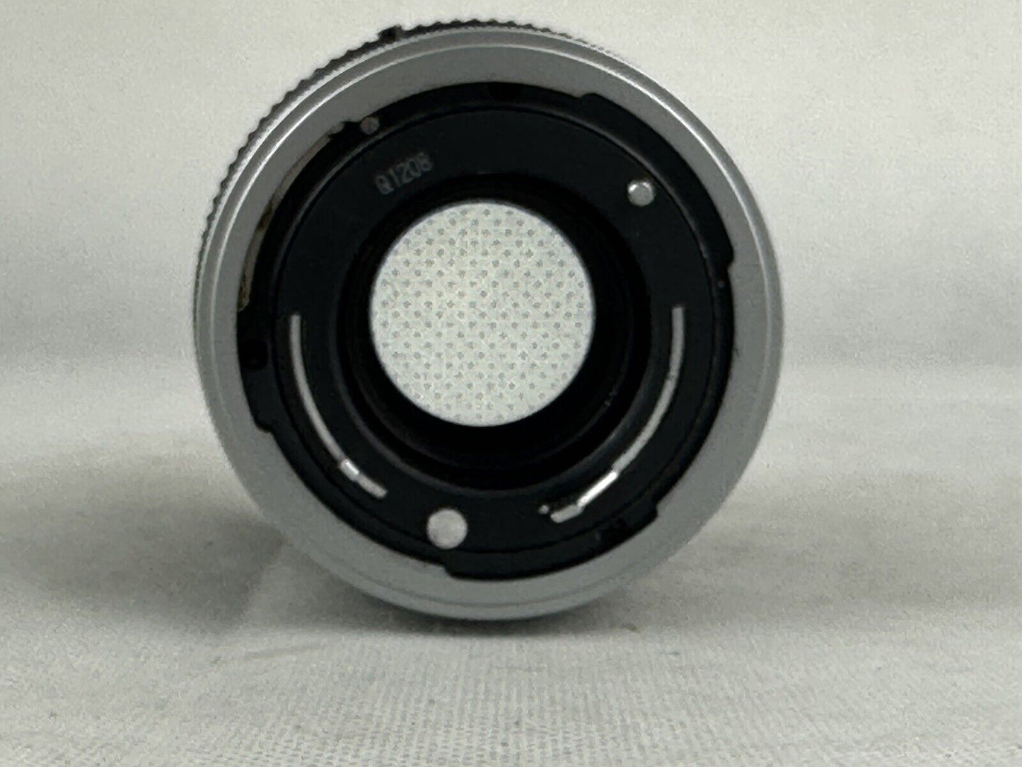 Canon FD 135mm F2.5 S.C. SC Telephoto FD Mount Lens With Caps,Filter And Case