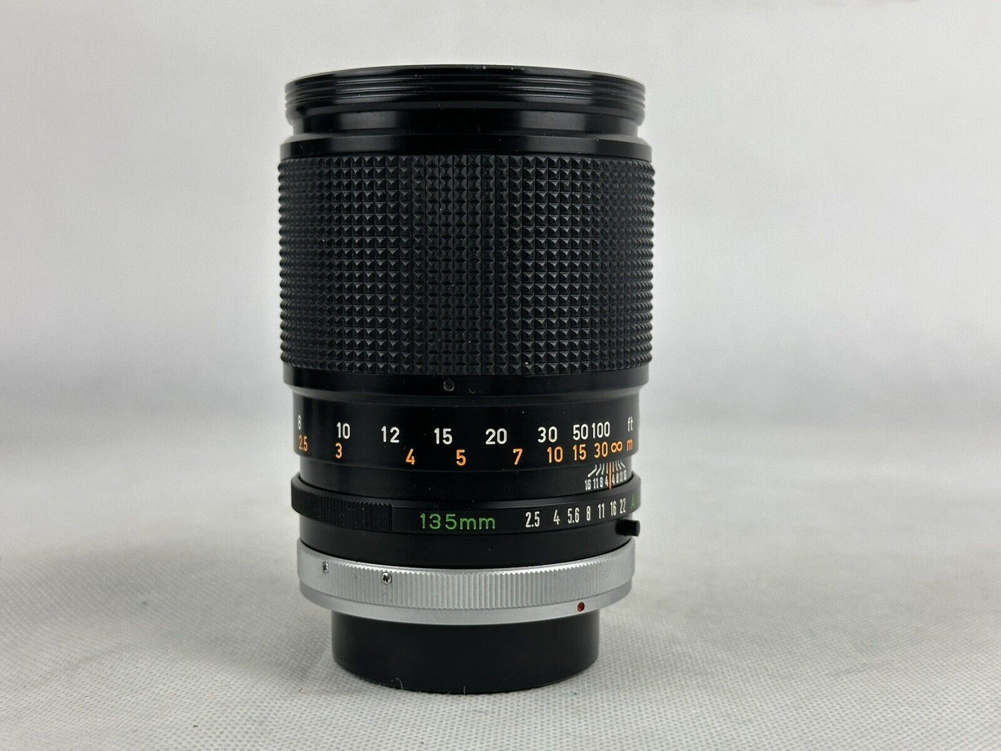Canon FD 135mm F2.5 S.C. SC Telephoto FD Mount Lens With Caps,Filter And Case