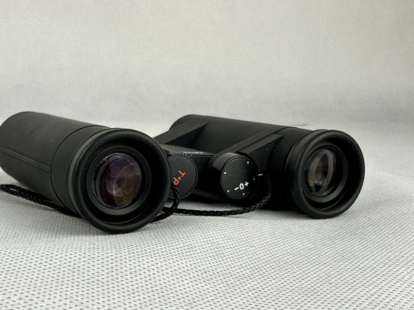 ZEISS 8x20 B  T* compact BINOCULARS Incl. Original Case Black