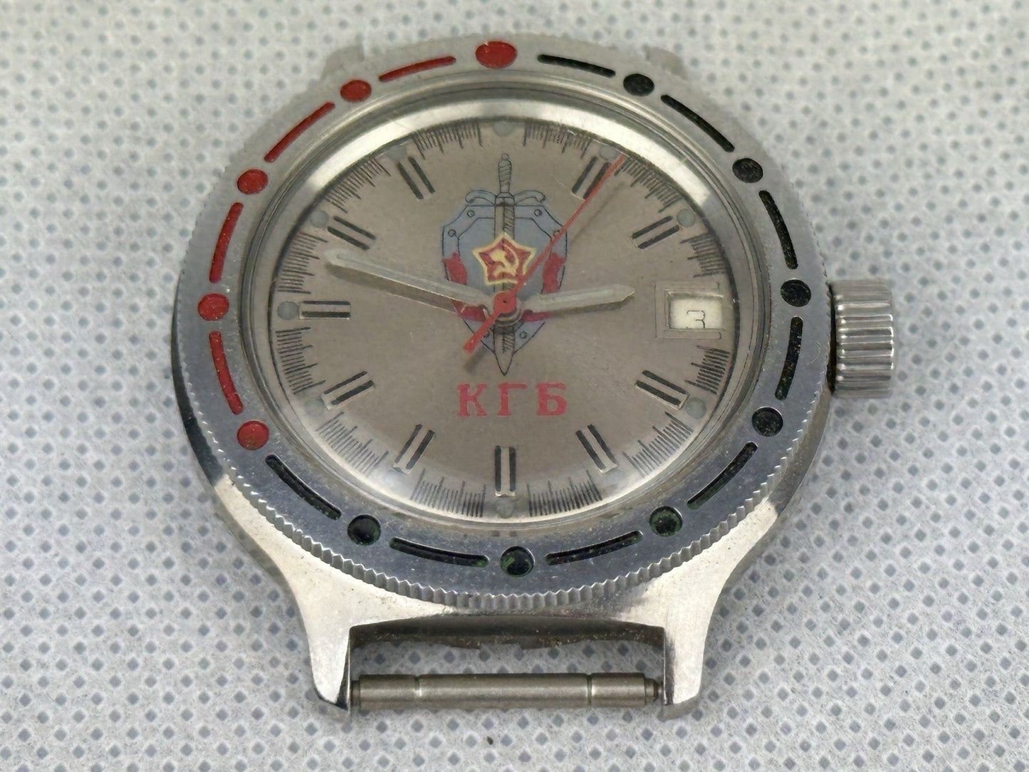 VINTAGE VOSTOK KGB AMPHIBIAN WATCH MADE IN RUSSIA AUTOMATIC WRIST WATCH DIVER