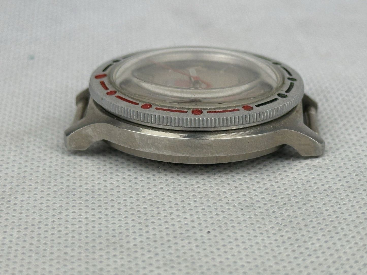 VINTAGE VOSTOK KGB AMPHIBIAN WATCH MADE IN RUSSIA AUTOMATIC WRIST WATCH DIVER