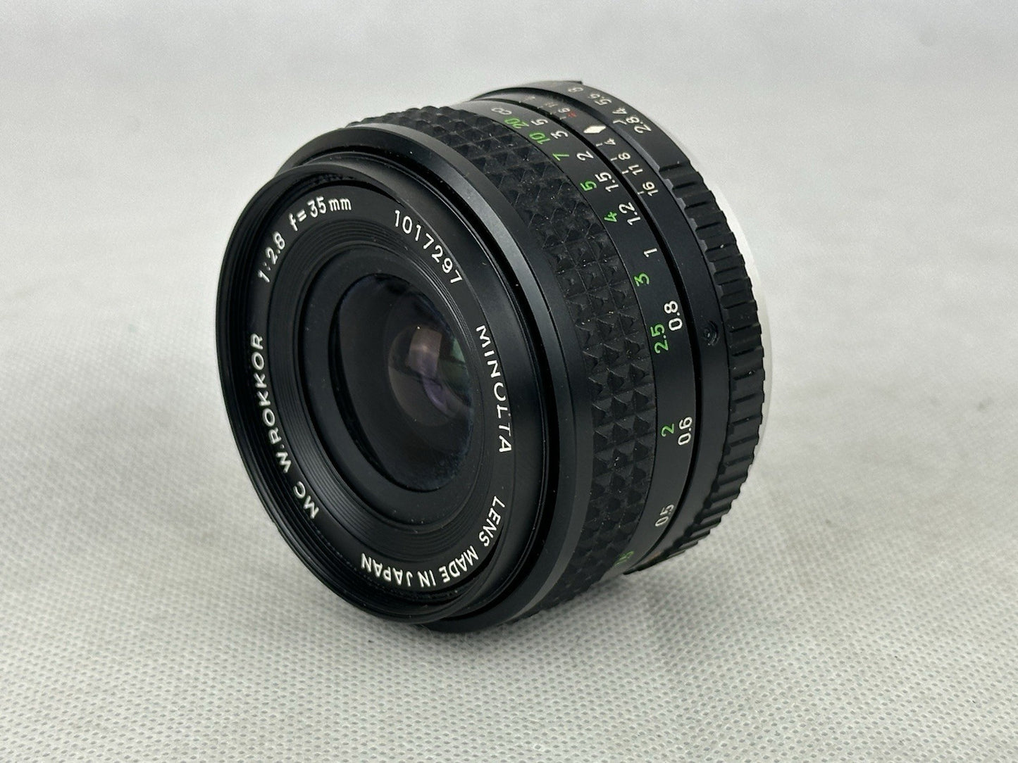 Minolta MC W. Rokkor 1:2.8 35mm wide-angle lens Made In Japan