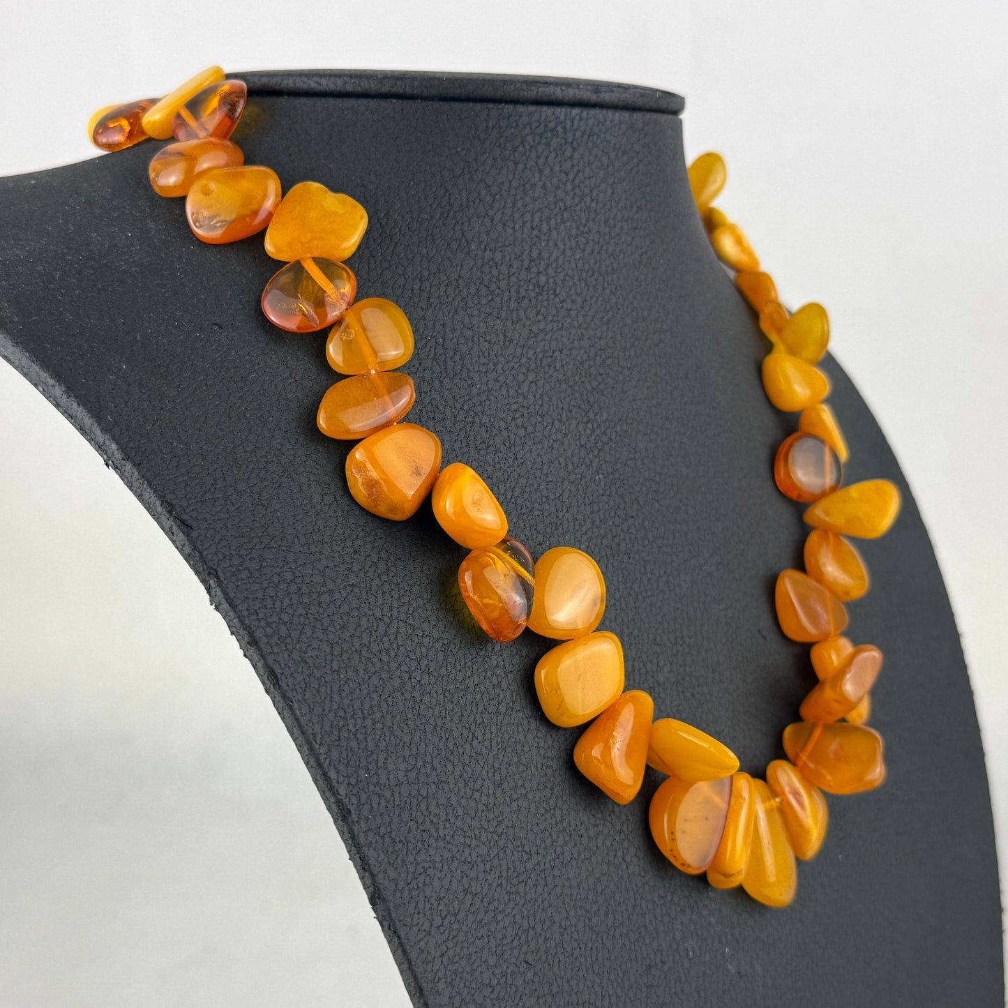 Vintage Baltic Amber Necklace 55 cm – 50 g Butterscotch & Honey Amber Beads – Statement Beaded Necklace