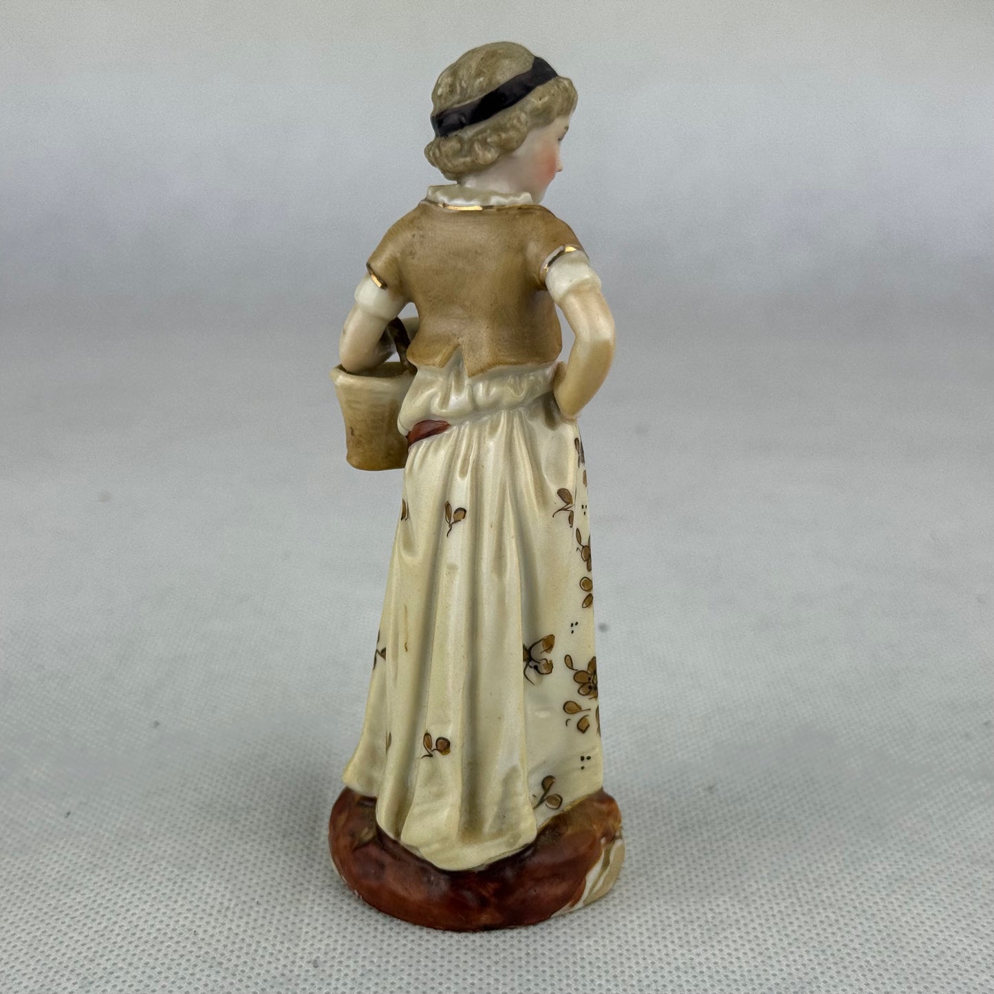 Richard Eckert Porcelain Figurine Girl with Basket – 12 cm – Hand Painted Vintage Figure