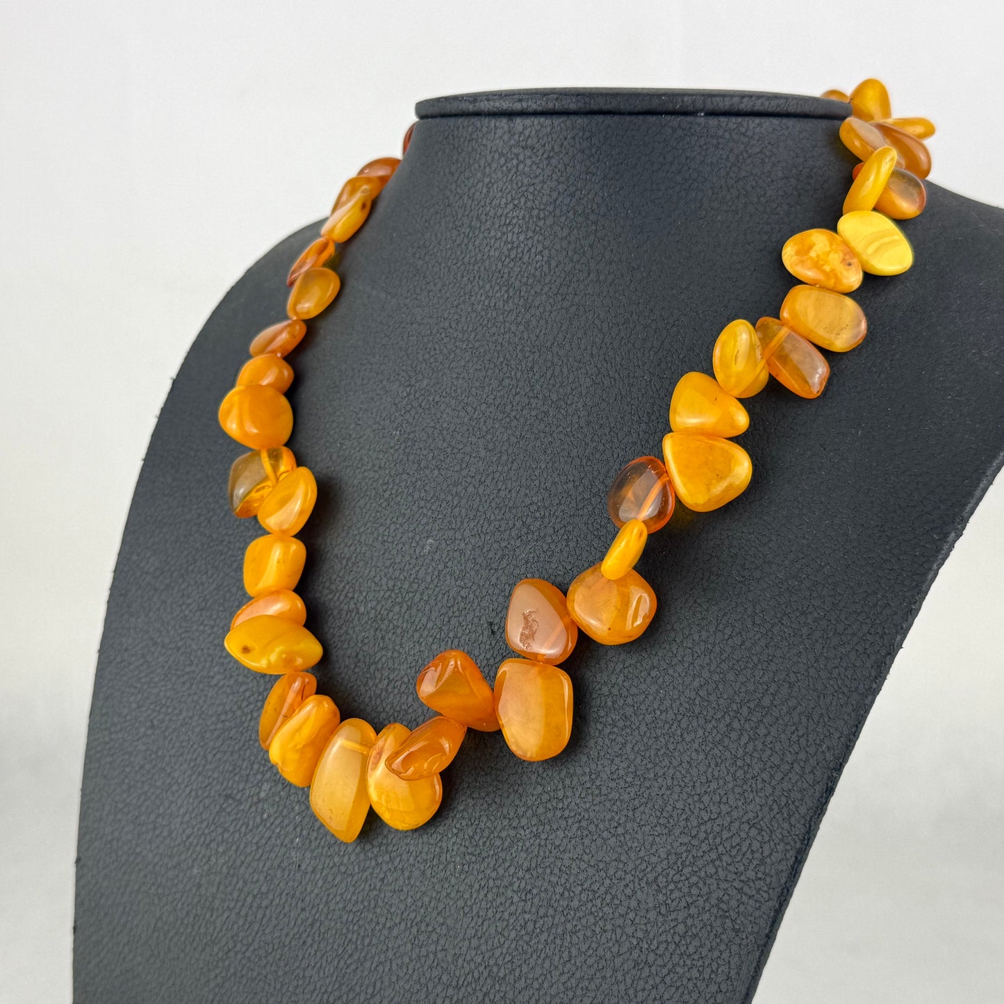 Vintage Baltic Amber Necklace 55 cm – 50 g Butterscotch & Honey Amber Beads – Statement Beaded Necklace