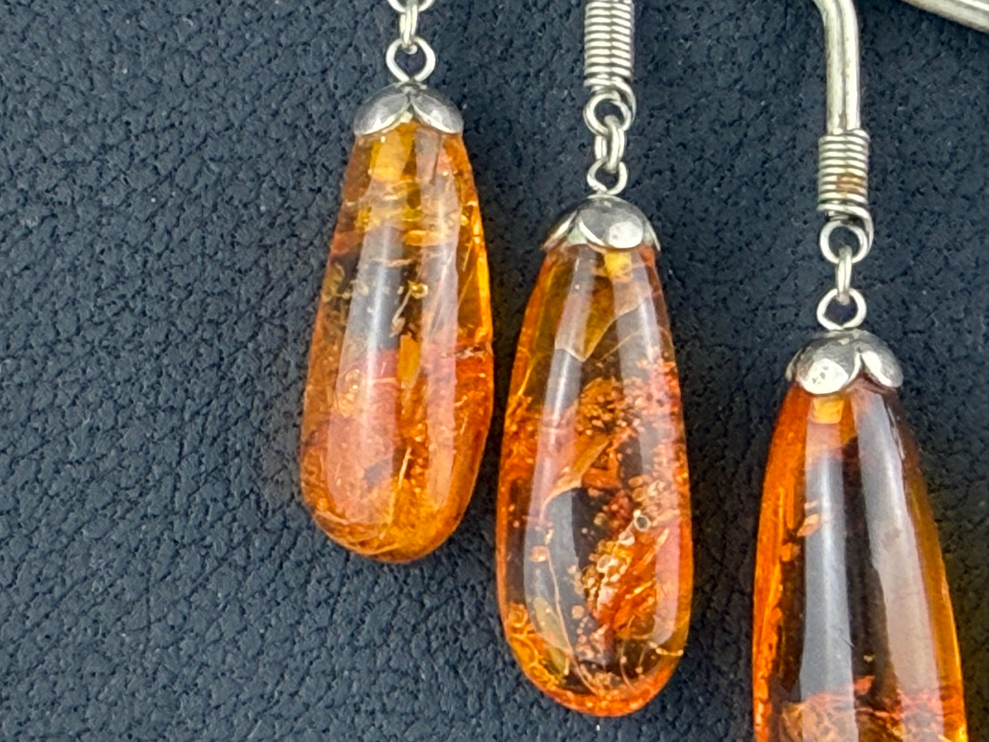 Vintage Baltic Amber Drop Necklace Silver Tone Modernist Design 38 cm 36.4 g