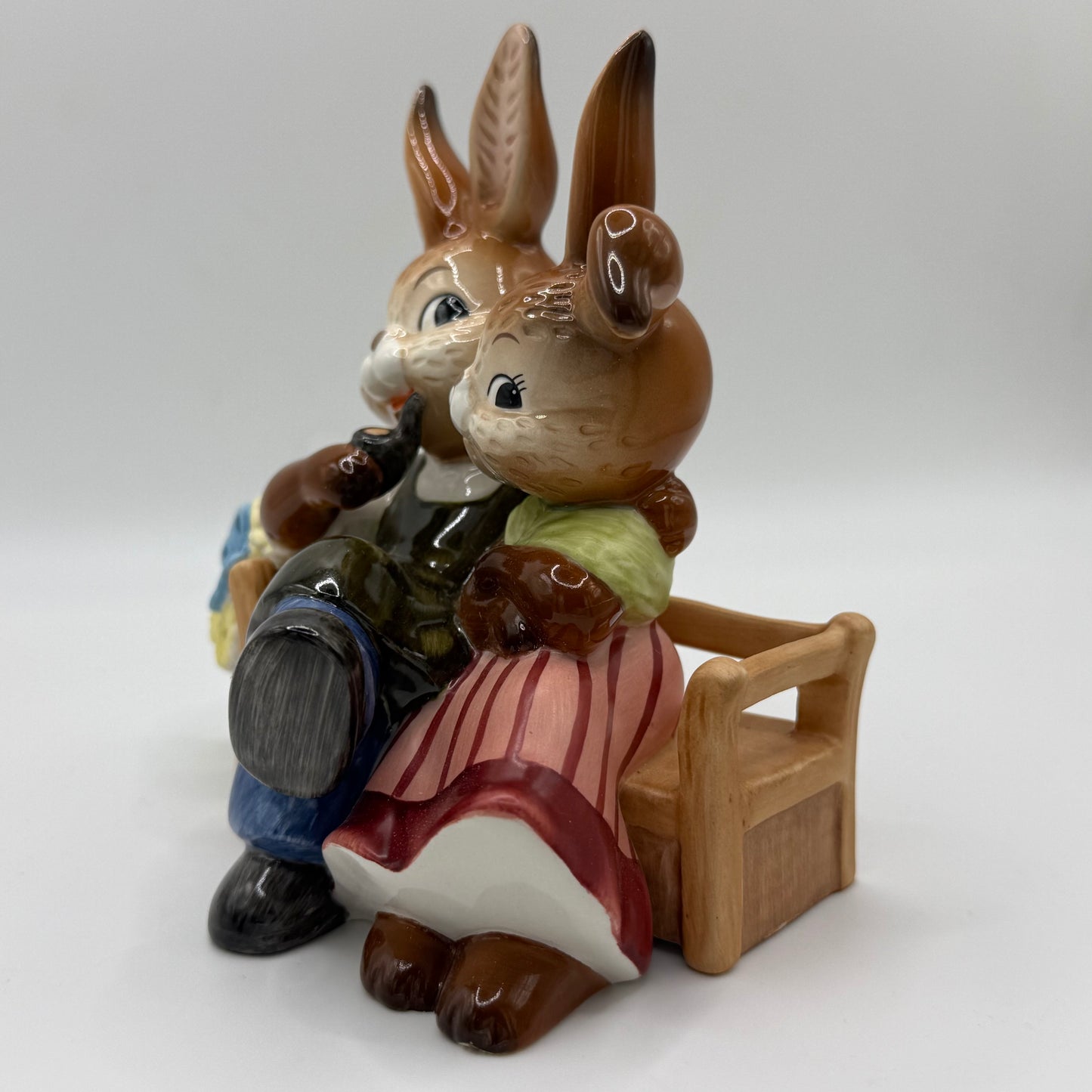 Goebel "Grandma & Grandpa on Bench" Easter Bunny Figure Porcelain 4.7" H (12cm)