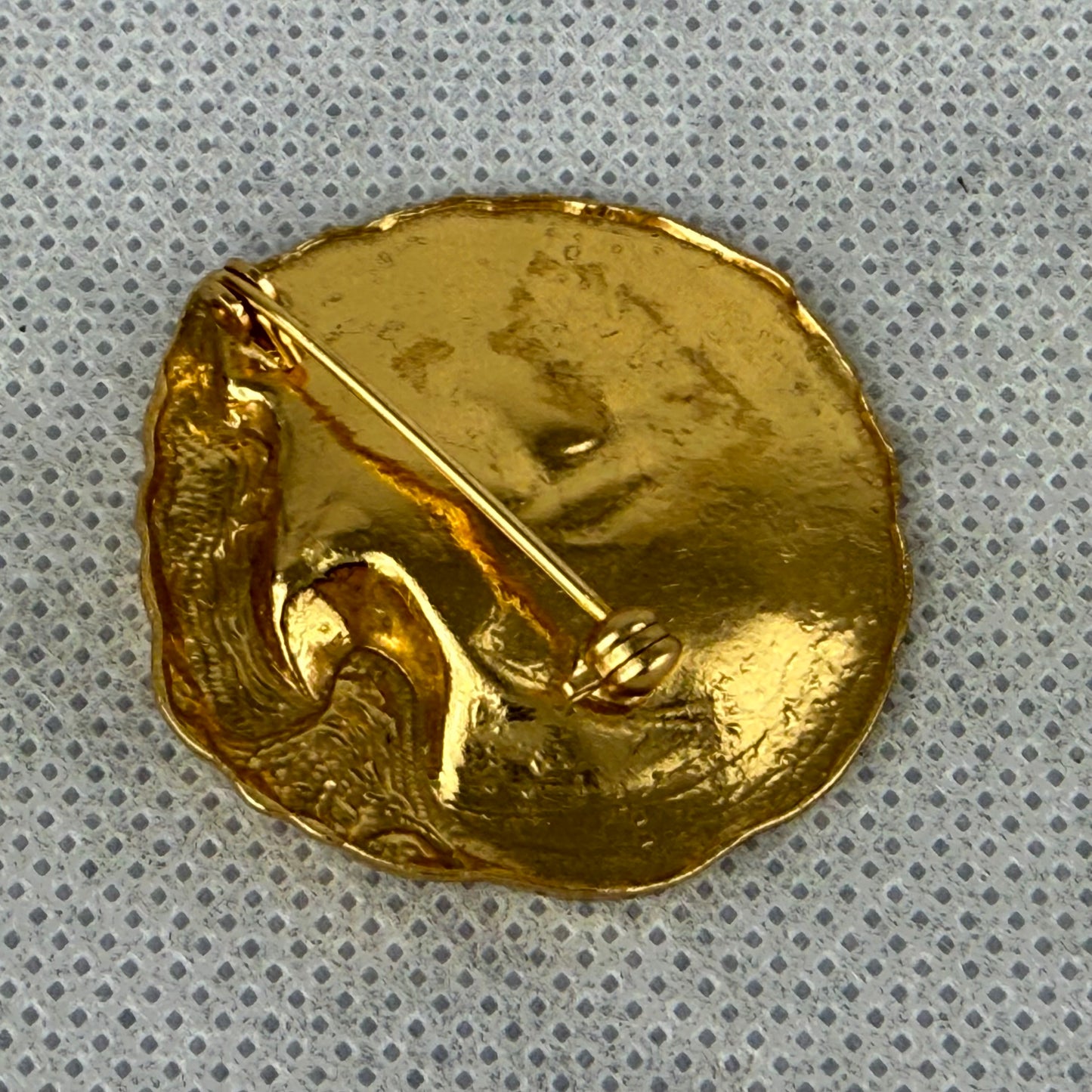 Vintage Gold Tone Oyster Shell Brooch Faux Pearl Enamel Statement Jewelry