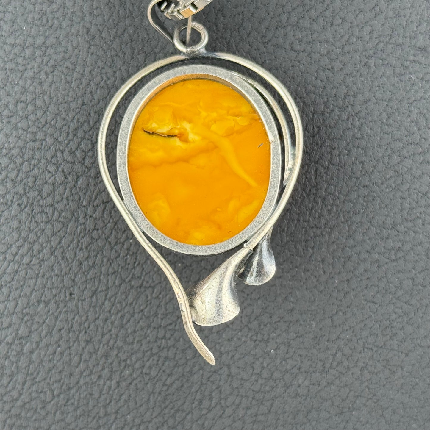 Vintage Baltic Amber Pendant Necklace 835 Silver Chain 925 Sterling Setting 28.2g